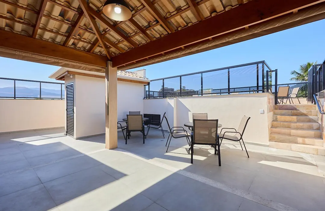 Casas 01 OU 02 - Piscina, Churrasqueira, 150 mt mar, quartos com ar condicionado, Tv smart 43, ventilador-1